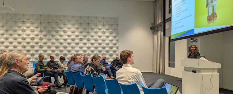 Provinciale staten Flevoland wordt bijgesproken over AI